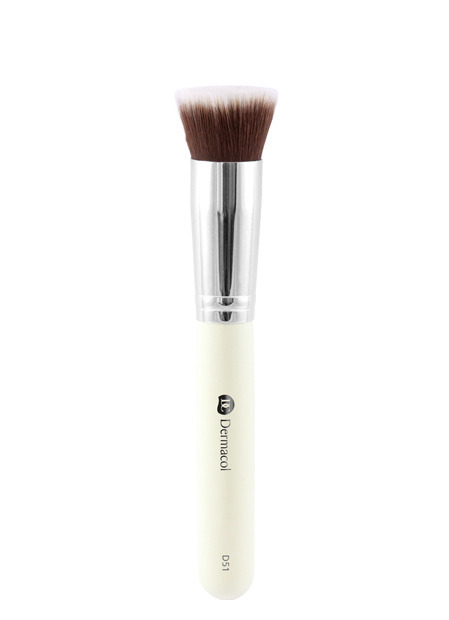 Dermacol - Cosmetic brush D51 - Flat Top - Štetec na make-up -